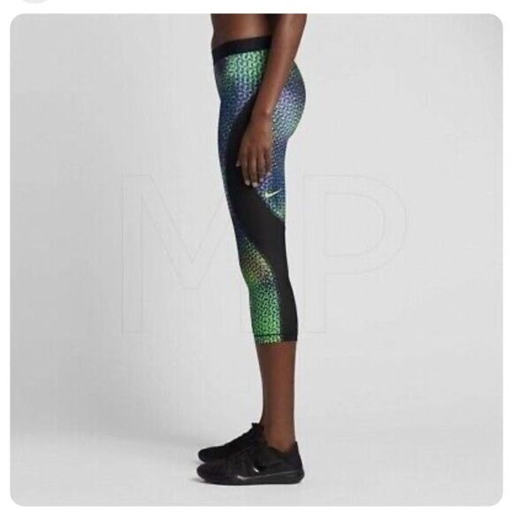 Nike Pro Hypercool Printed Tights - Picture 2 of 6